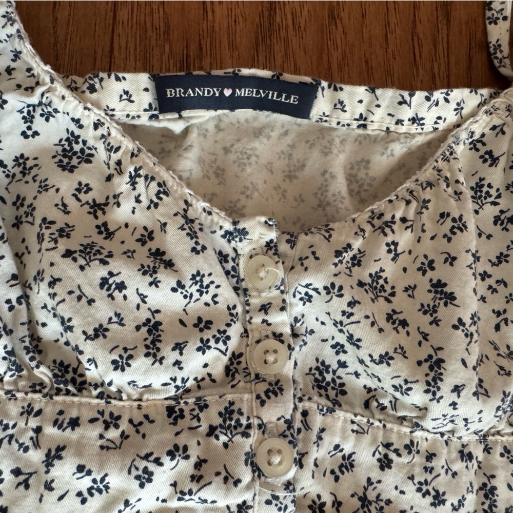 Brandy Melville Floral Sleeveless Dress - Picture 4 of 4